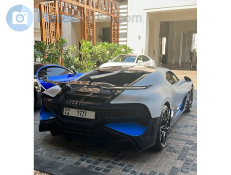 AA 7777, Bugatti Divo