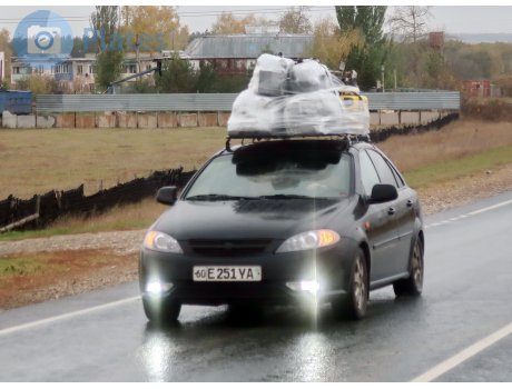 60 E 251 YA, Ravon Gentra