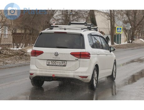 в100то69, Volkswagen Touran