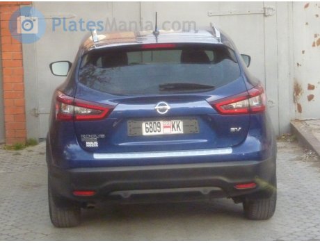 6809 KK, Nissan Rogue Sport