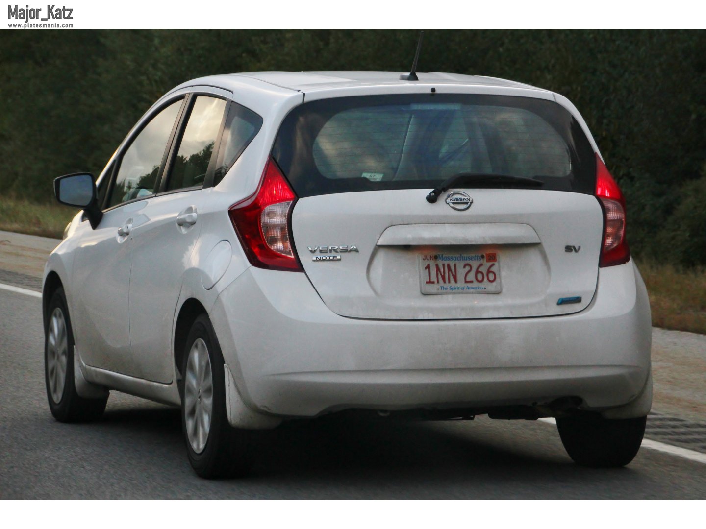 1NN 266, Nissan Versa 2nd gen Note Hatch (B17), 2013–2019