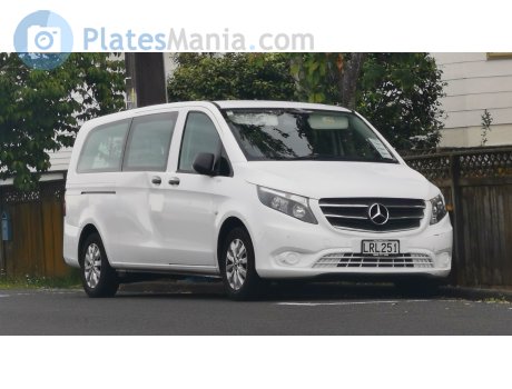 LRL251, Mercedes-Benz Valente