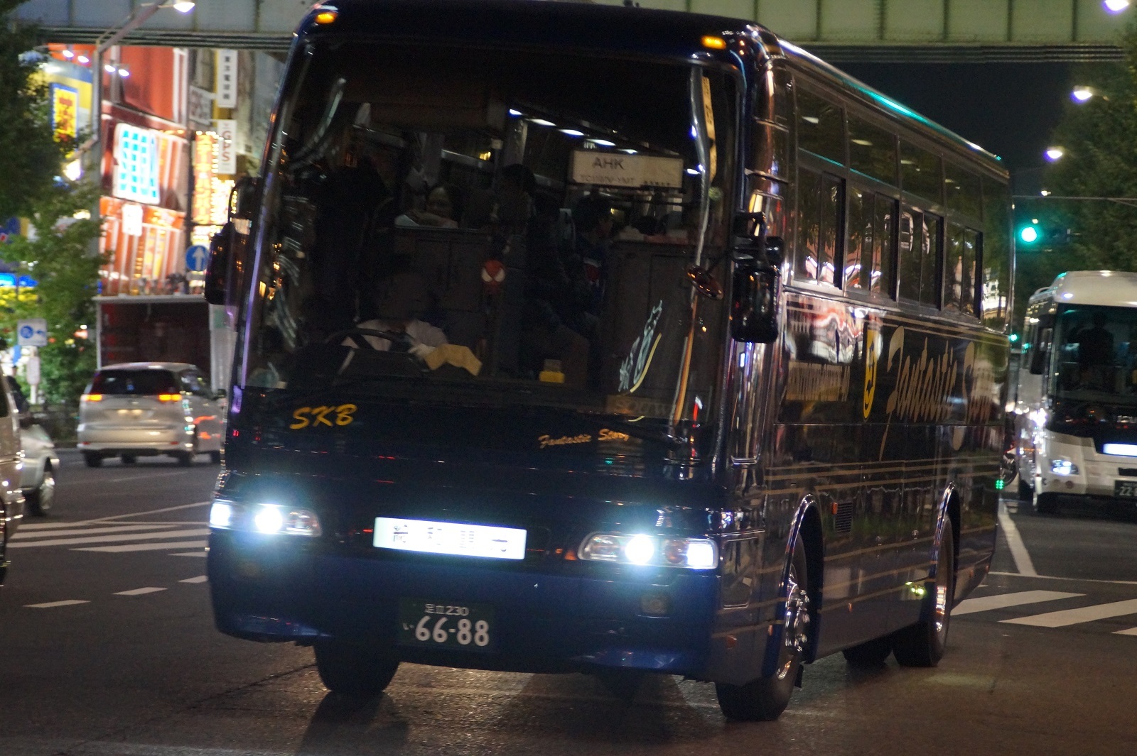 足立 230 い 6688, Mitsubishi Fuso Aero 2nd gen Aero Bus / Aero Queen, 1992–2007