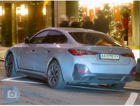 AA 0770 YY, BMW i4