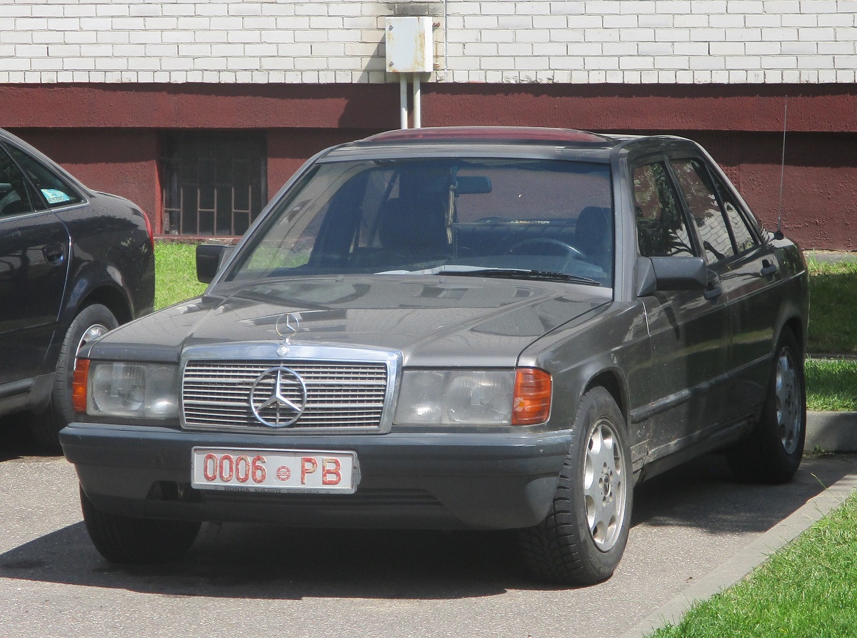 0006 PB, Mercedes-Benz C-Klasse 190 Sedan (W201), 1982–1993