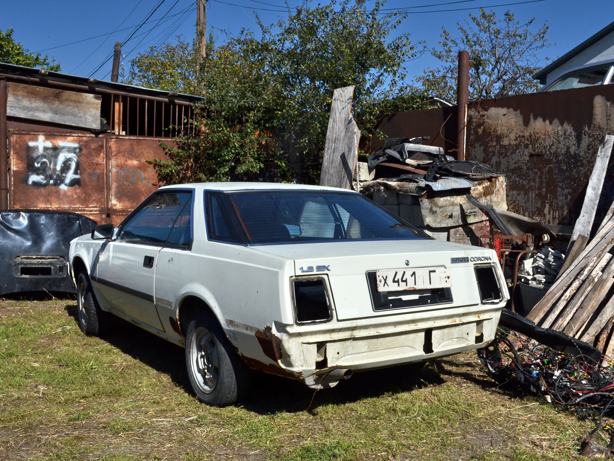 х 4411 ГР, Toyota Corona 7th gen Coupe (T140), 1982–1985