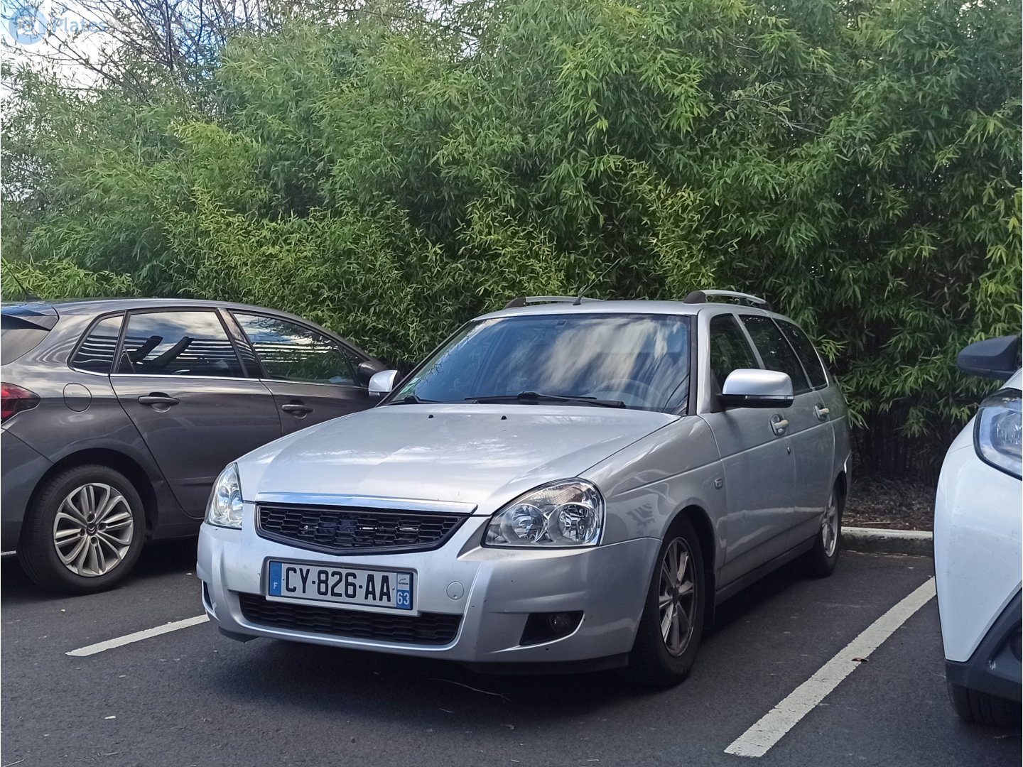 CY-826-AA, Lada (VAZ) 2171 Priora 