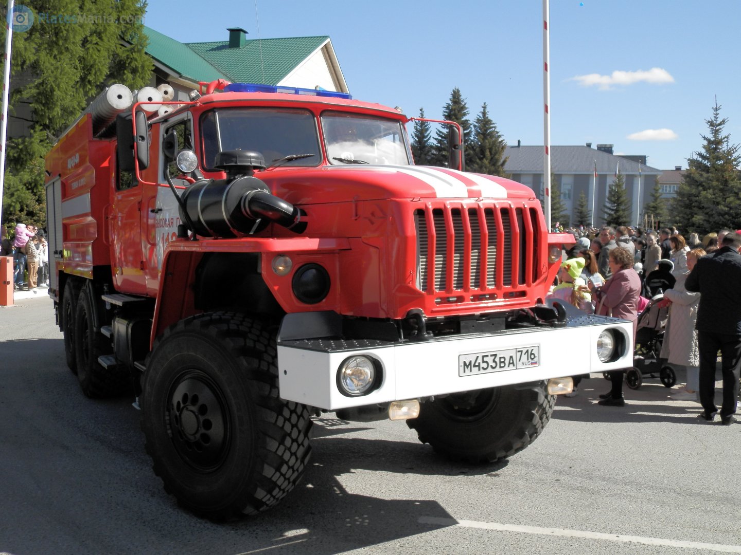 м 453 ва 716, Ural (UralAZ) 4320/5557 4320/5557 6×6, 1977–