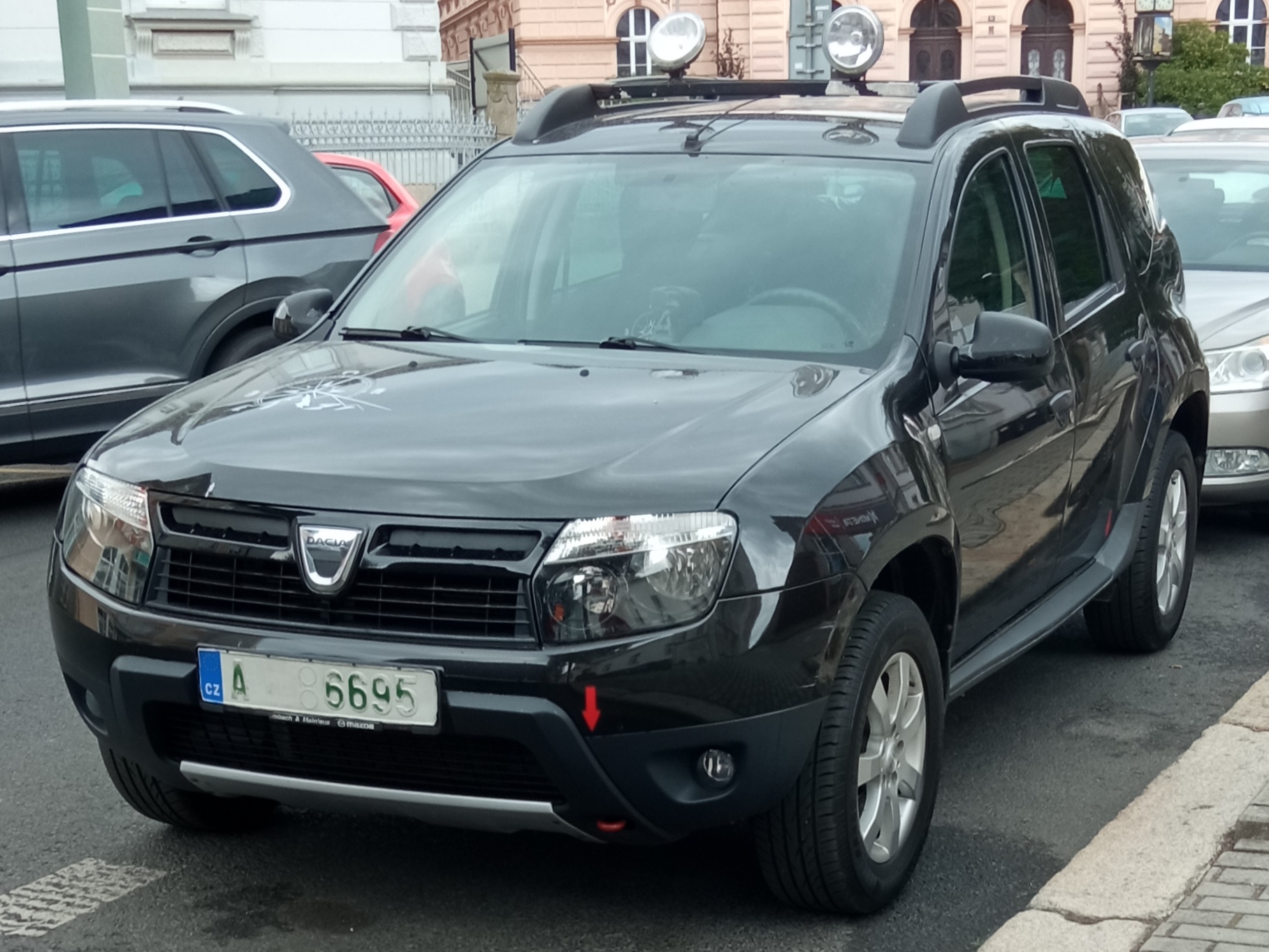 A 6695, Dacia Duster 1st gen SUV (HS/H79), 2010–2017