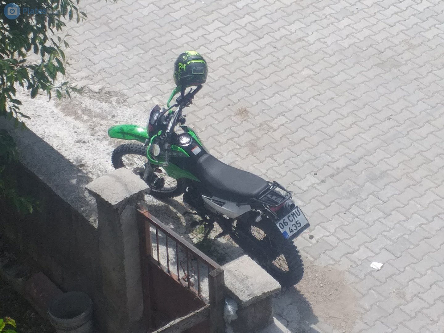 06 CMU 435, Mondial (UMA) X-Treme 