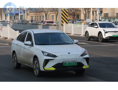 鲁B·DH3330, DongFeng Fengshen E70