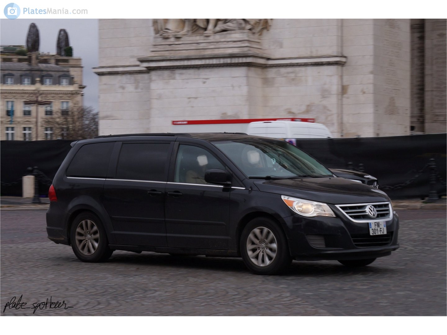 FM-301-FJ, Volkswagen Routan 1st gen (RT), 2008–2013