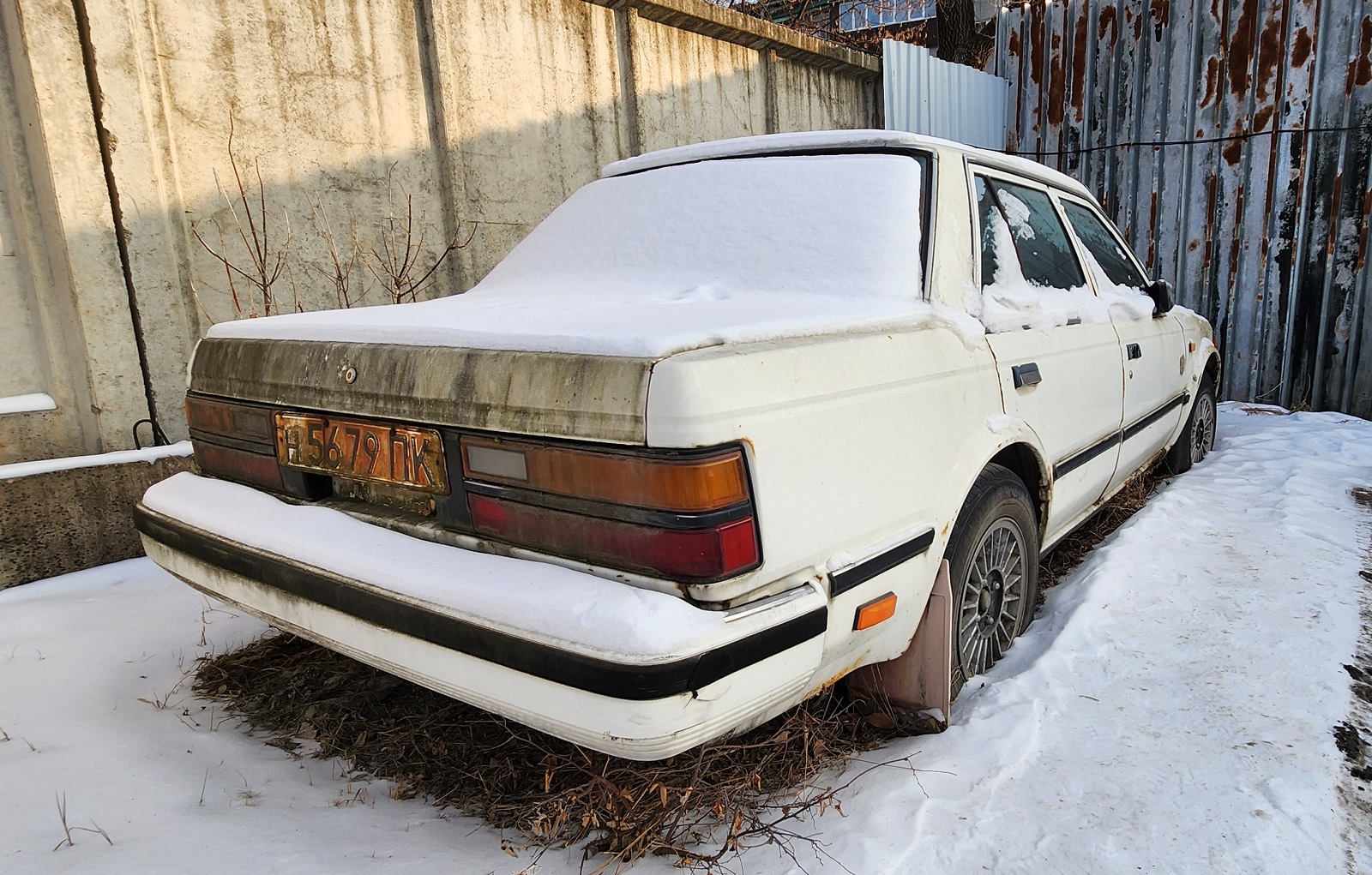 н 5679 ПК, Nissan Bluebird 7th gen Sedan (U11), 1983–1987