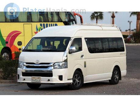 ‎٦٧٨٢‎ ‎ج ن ف‎, Toyota HiAce