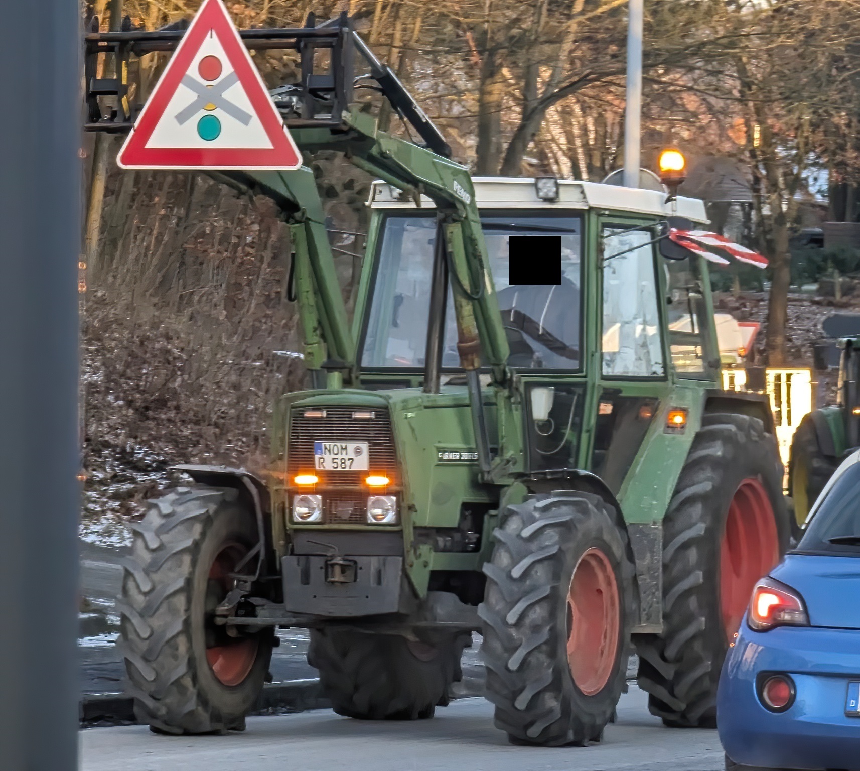 NOM R 587, Fendt Farmer 