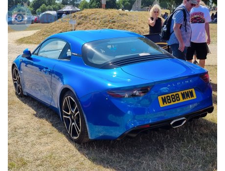 M888 WMW, Alpine A110