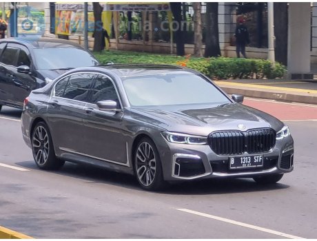 B 1313 STF, BMW 7 Series