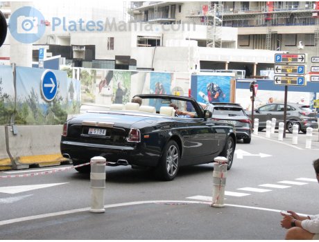 S194, Rolls-Royce Phantom Drophead Coupé