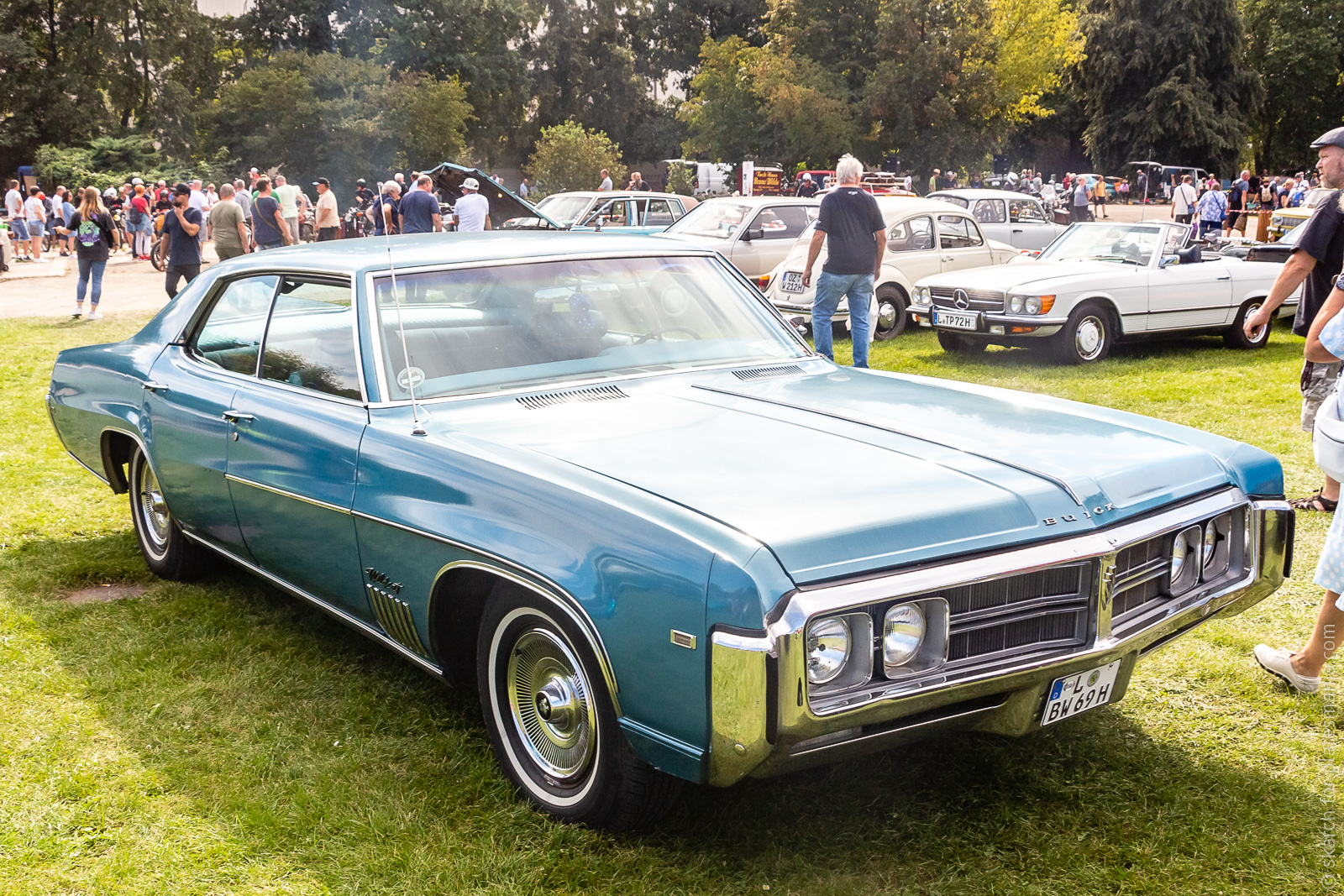 L BW 69 H, Buick Wildcat 2nd gen 1969 4-door Sedan (46469; B-body), 4th facelift, 1968–1969