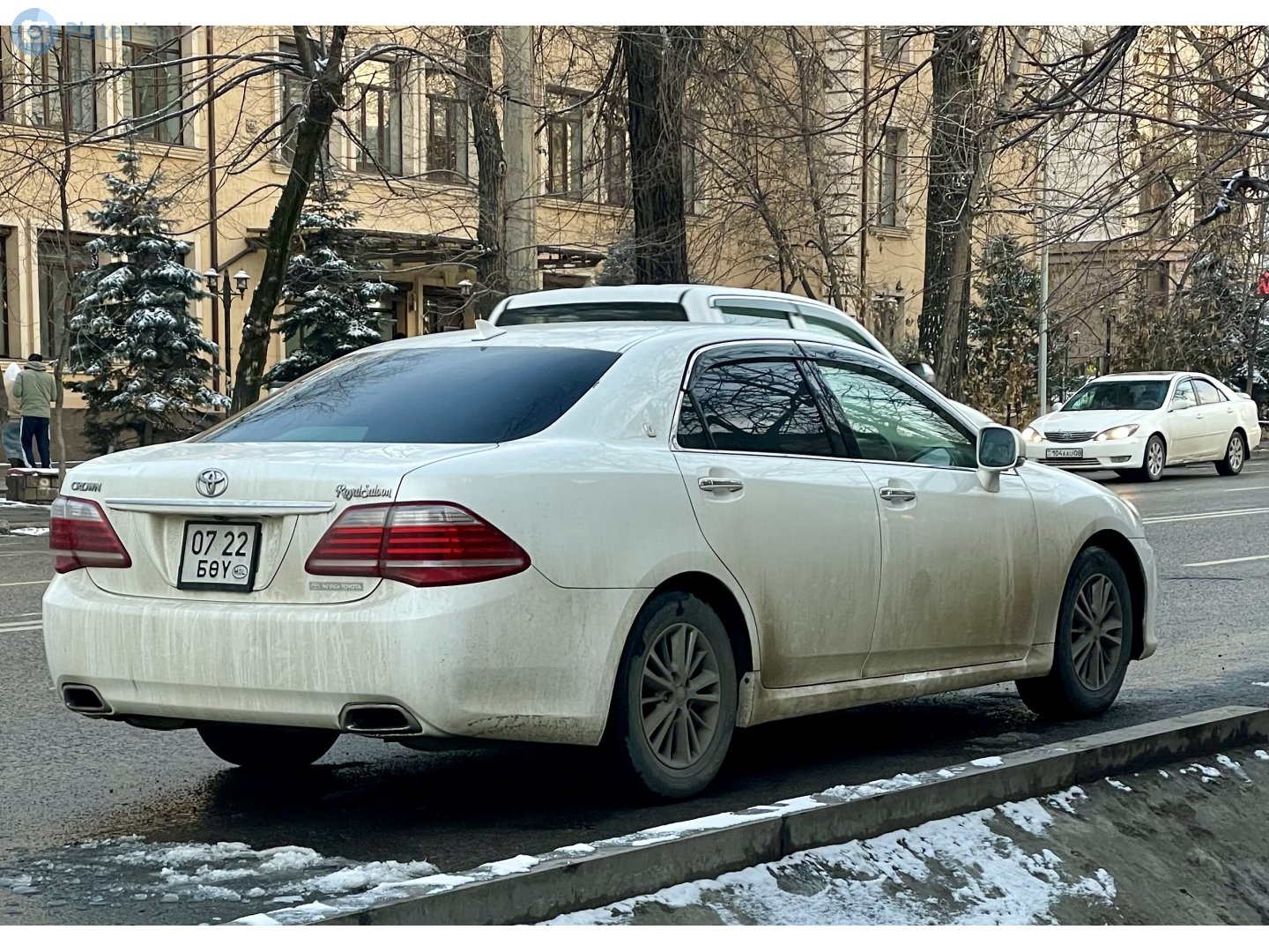 0722 БӨҮ, Toyota Crown 13th gen (S200), 2008–2012  (­–2015 for CN-market)