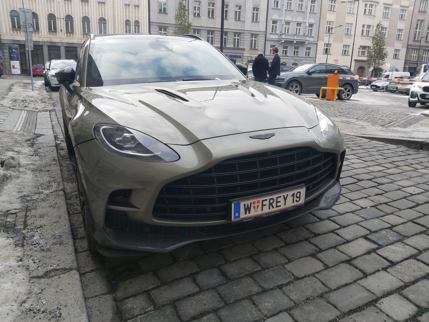 W FREY 19, Aston Martin DBX DBX707, 2022–