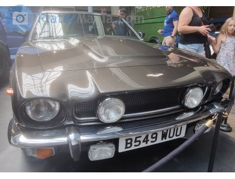 B549 WUU, Aston Martin V8