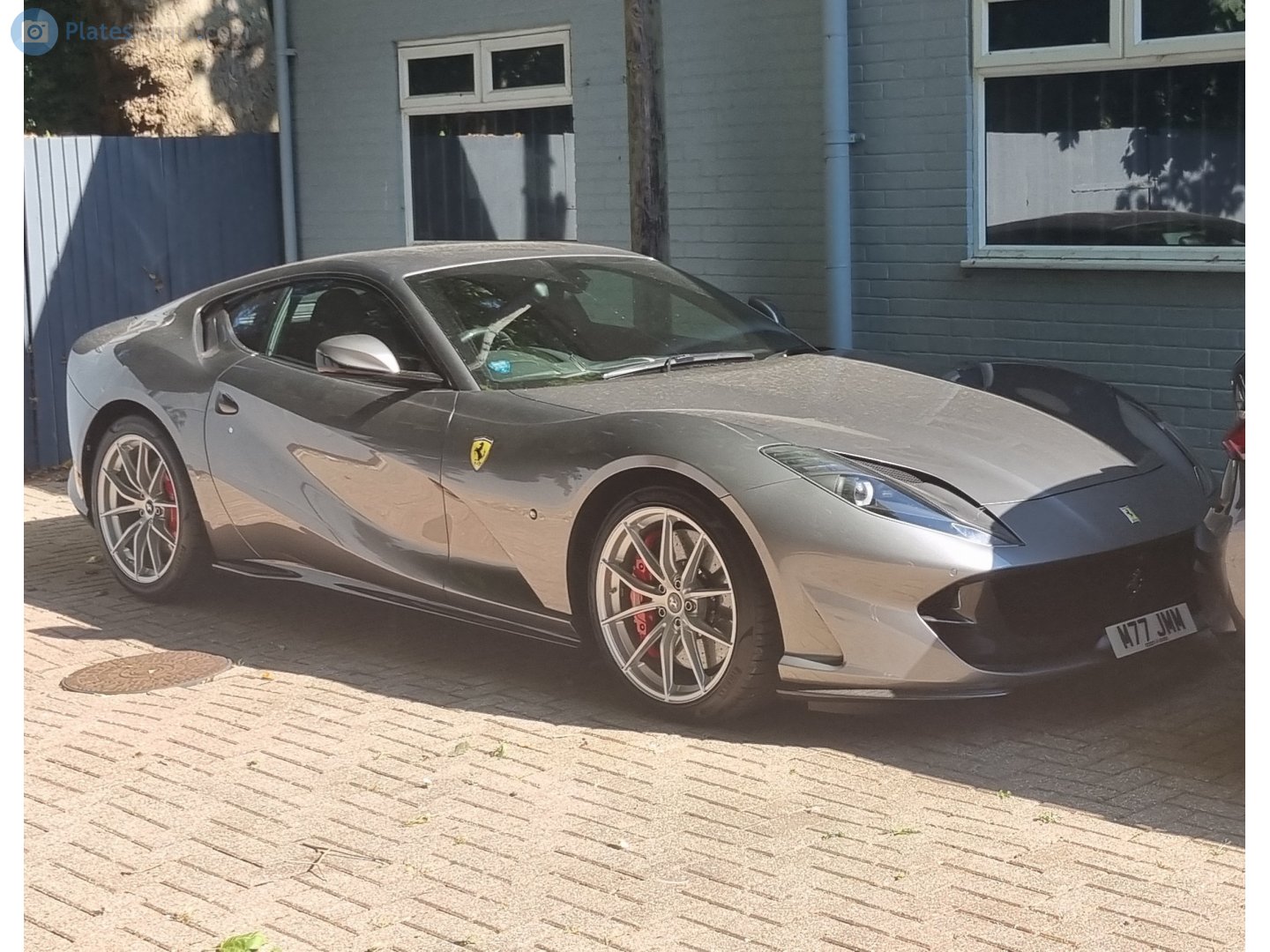 M77JMM, Ferrari 812 1st gen Superfast (F152) 2017–2021