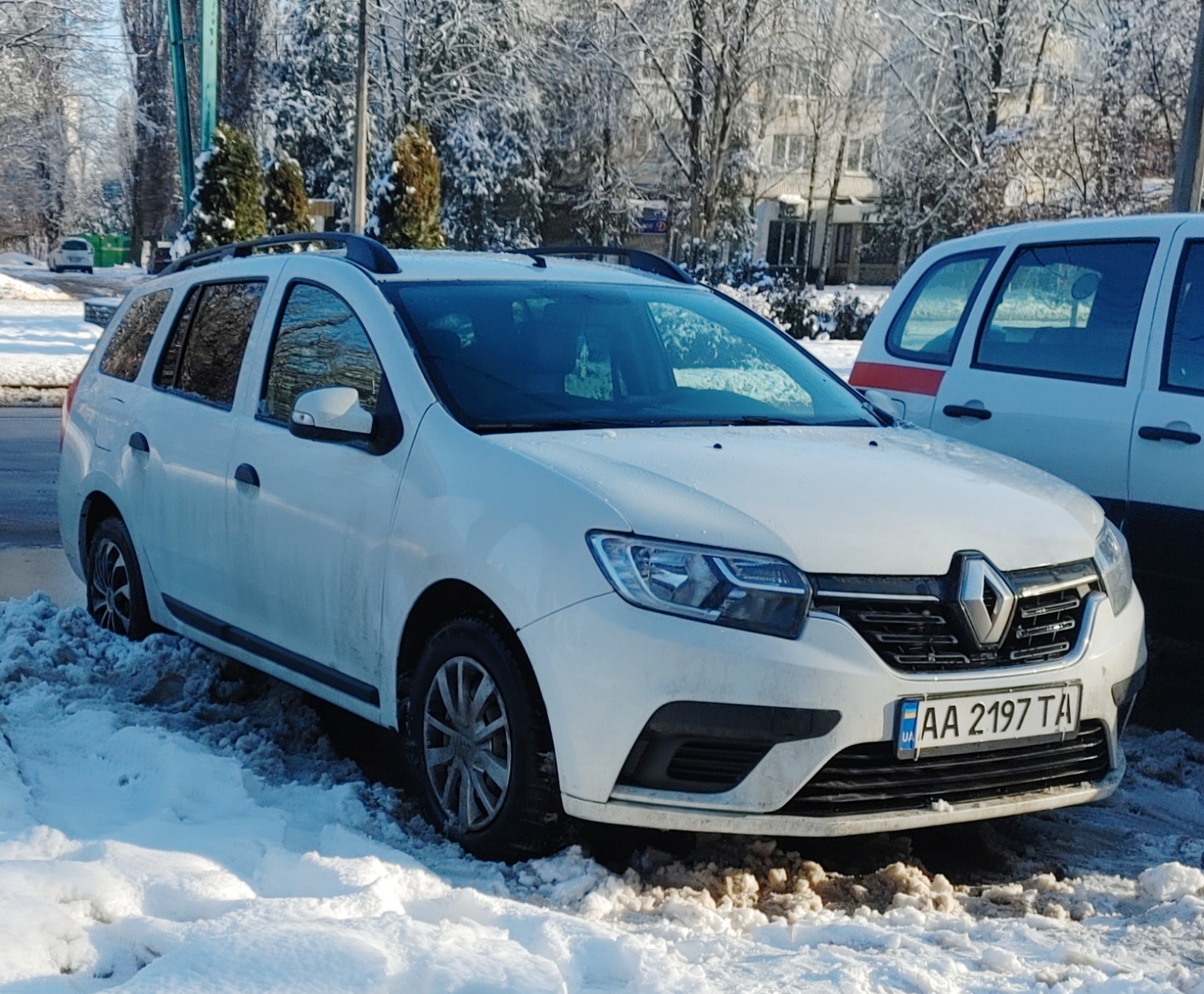 AA 2197 TA, Renault Logan 2nd gen MCV (K52), 2013–2021