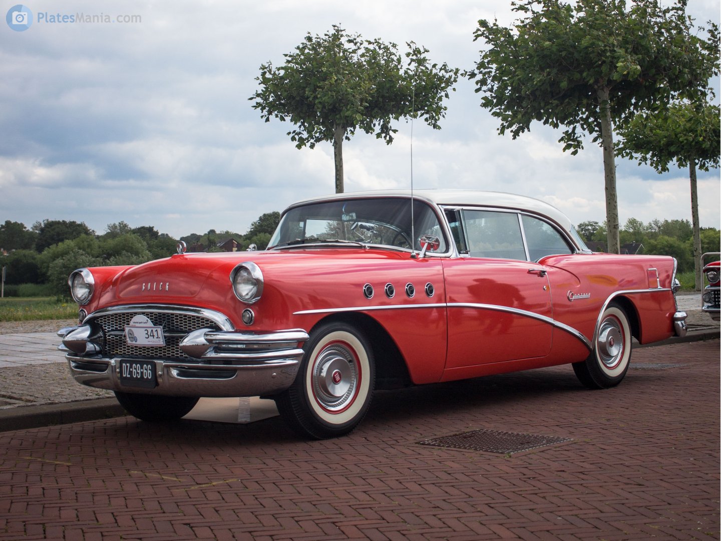 DZ-69-66, Buick Century 2nd gen (Riviera) 2-door Hardtop (66R; B-body), 1st facelift, 1954–1955