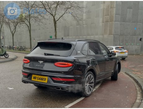 MR54 NKR, Bentley Bentayga