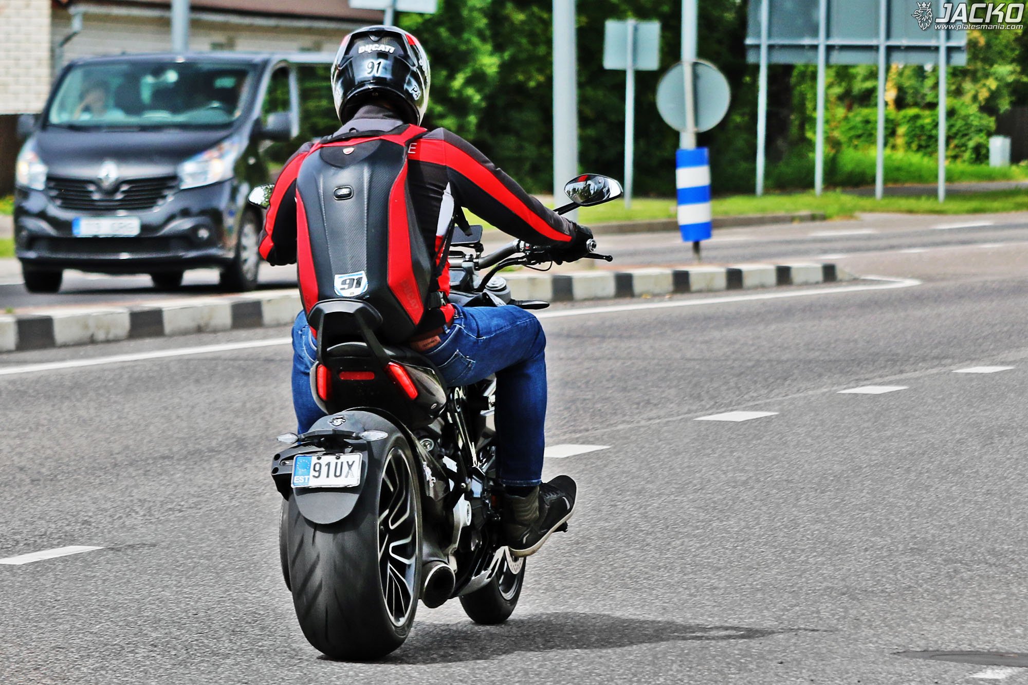 91 UX, Ducati Diavel 2nd gen 1260, 2016–2023