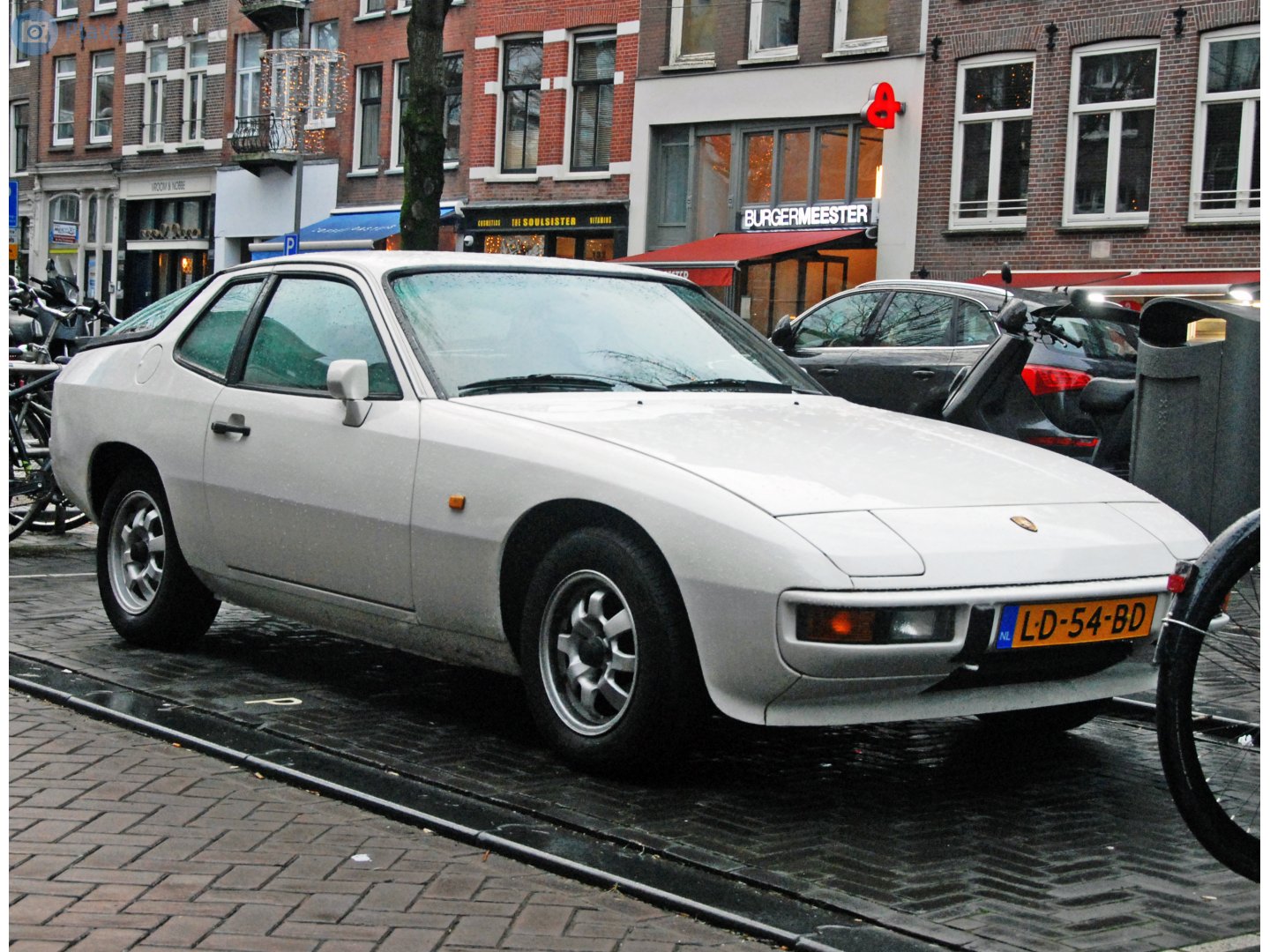 LD-54-BD, Porsche 924 1st gen (425), 1976–1988