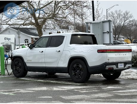 101M824, Rivian R1T