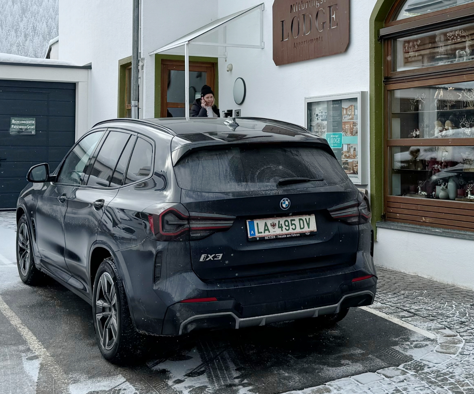 LA 495 DV, BMW X3 3rd gen iX3 (G08), facelift, 2021–2025