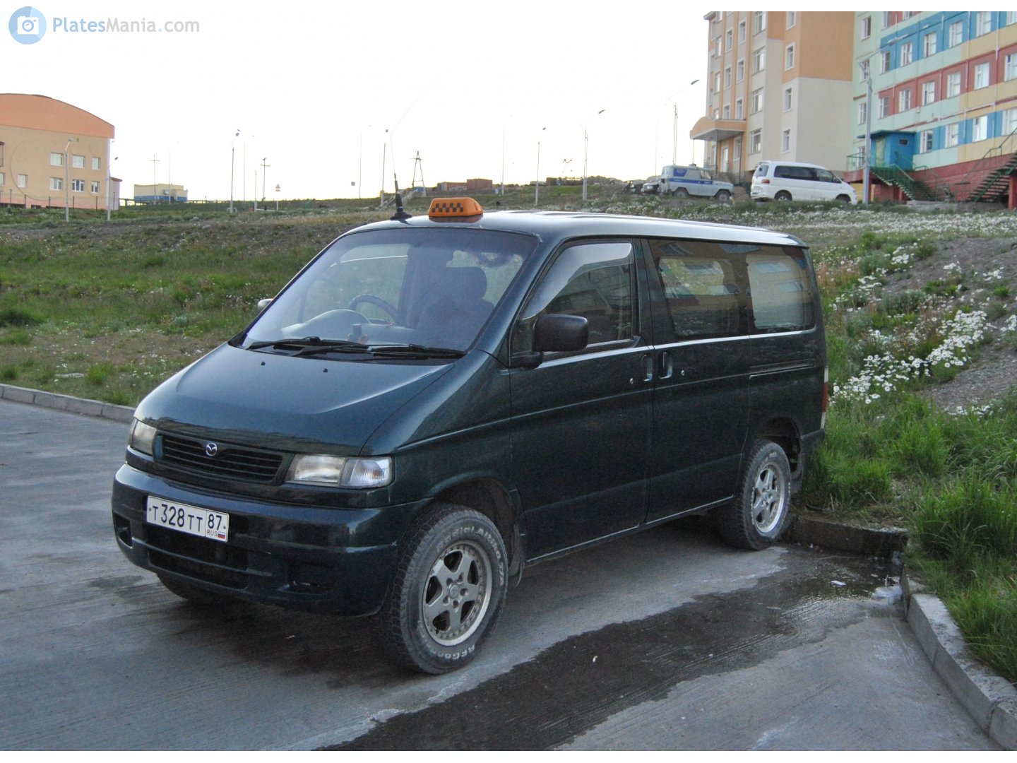 т 328 тт 87, Mazda Bongo Friendee 1st gen (SG/SK/SL), 1995–2001