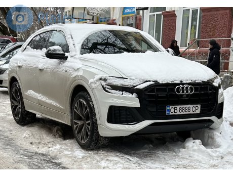 CB 8888 CP, Audi Q8