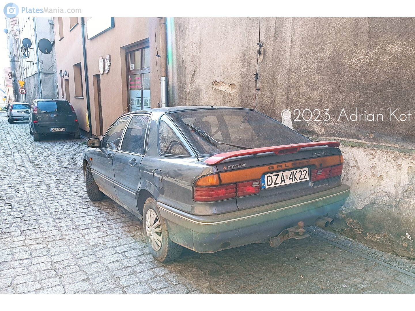 DZA 4K22, Mitsubishi Galant 6th gen Liftback (E30), 1987–1992