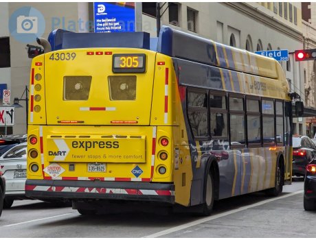 135-9525, New Flyer XN40