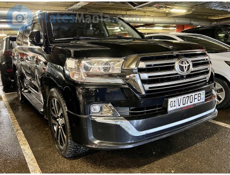 01 V 070 FB, Toyota Land Cruiser