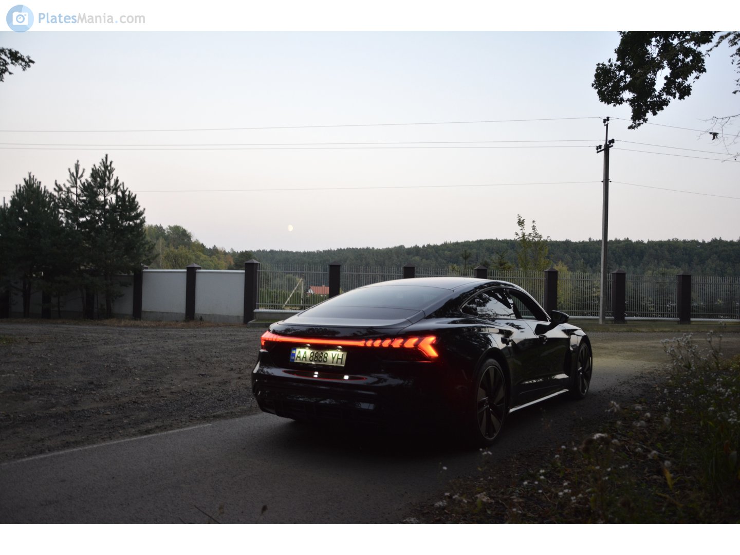 AA 8888 YH, Audi e-tron GT 1st gen, 2020–