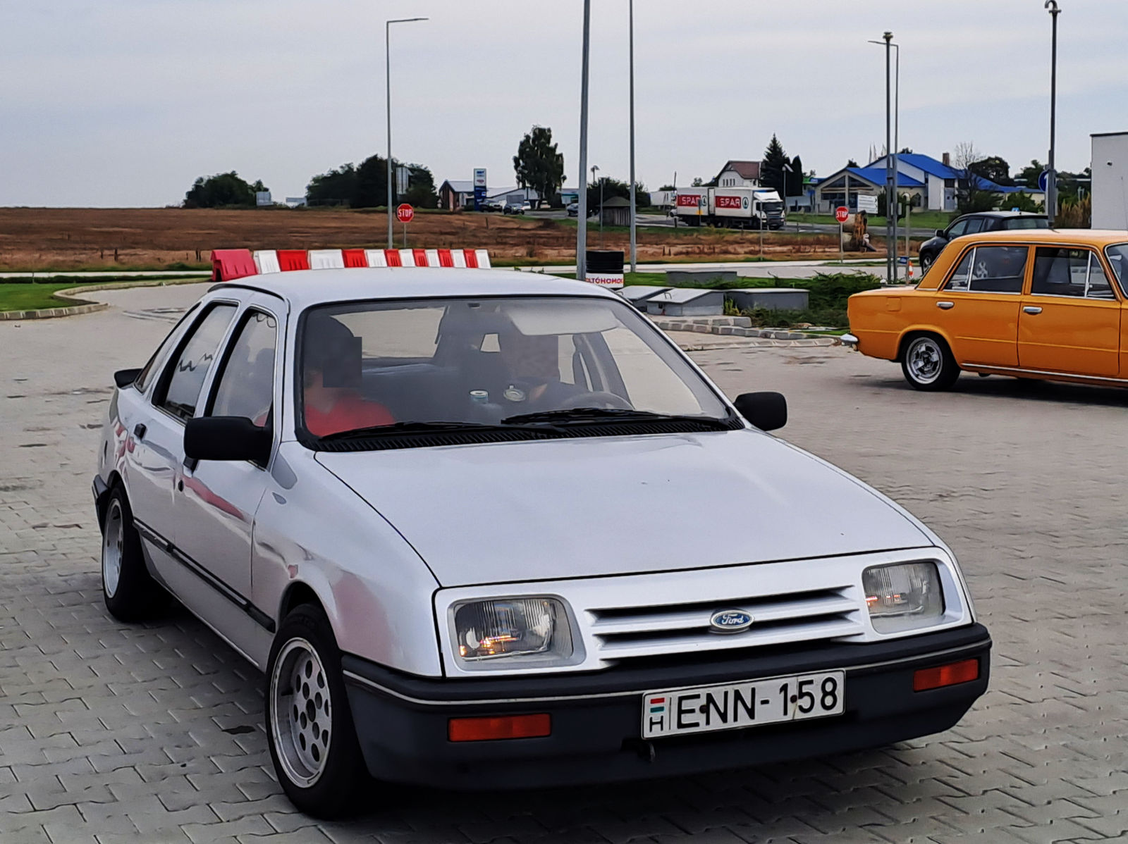 ENN-158, Ford Sierra 1st gen 5-door Liftback (BAC), 1982–1987