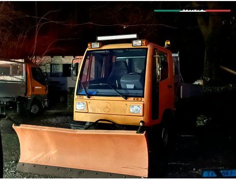 TI 8883, Mercedes-Benz Unimog