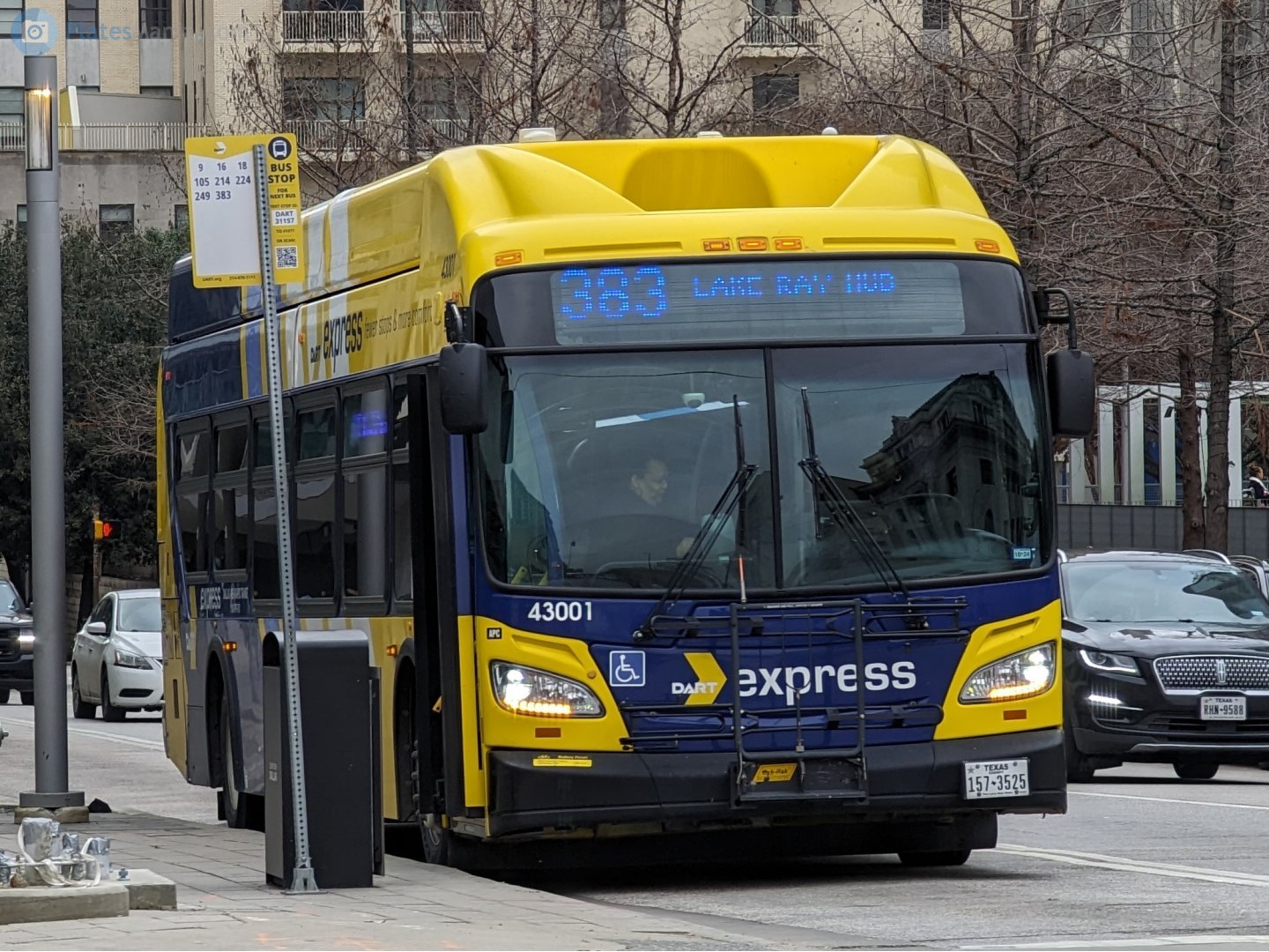 157-3525, New Flyer XN40 