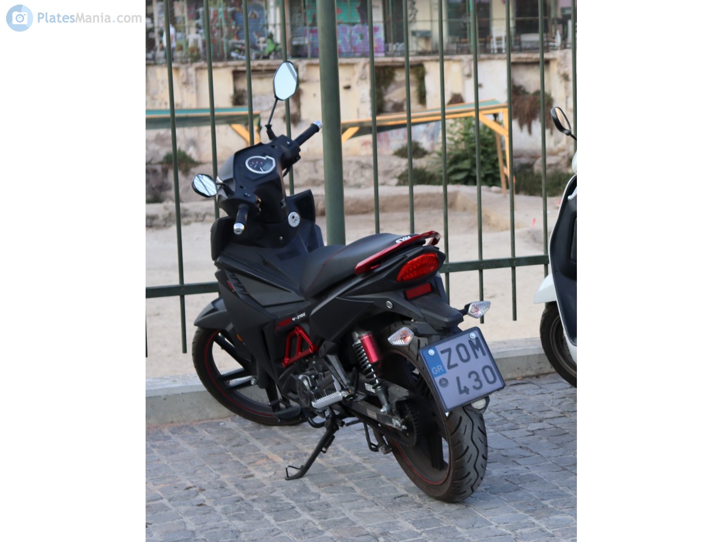ZOM-430, SYM VF 