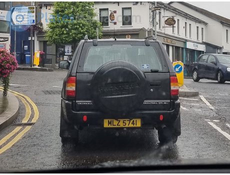 MLZ 5741, Vauxhall Frontera