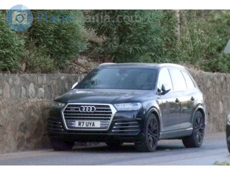 R7 UYA, Audi Q7