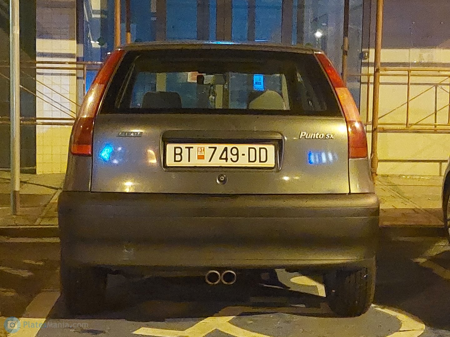 BT 749-DD, FIAT Punto 1st gen 3-door Hatch (176), 1993–2000