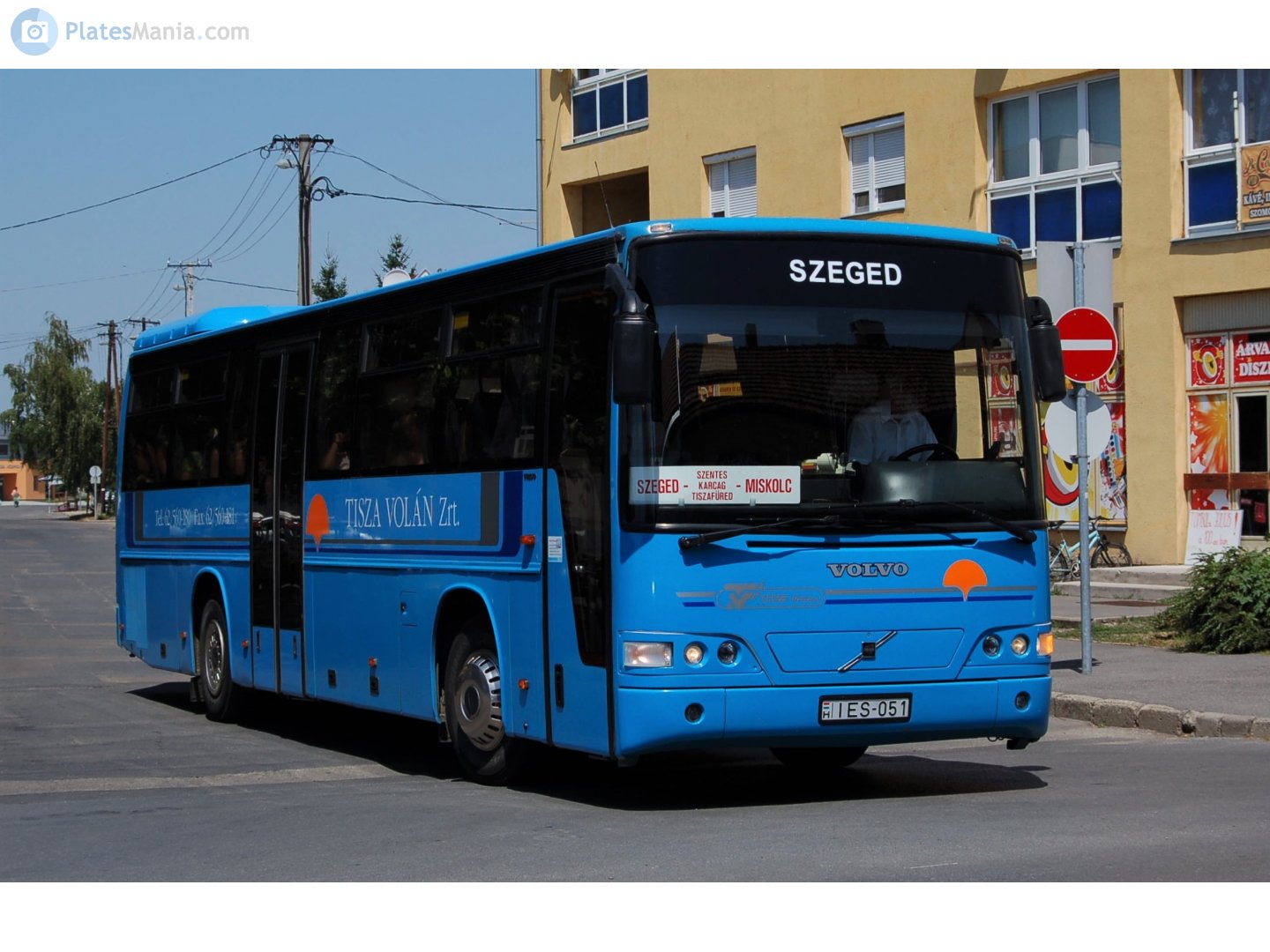 IES-051, Volvo B10 