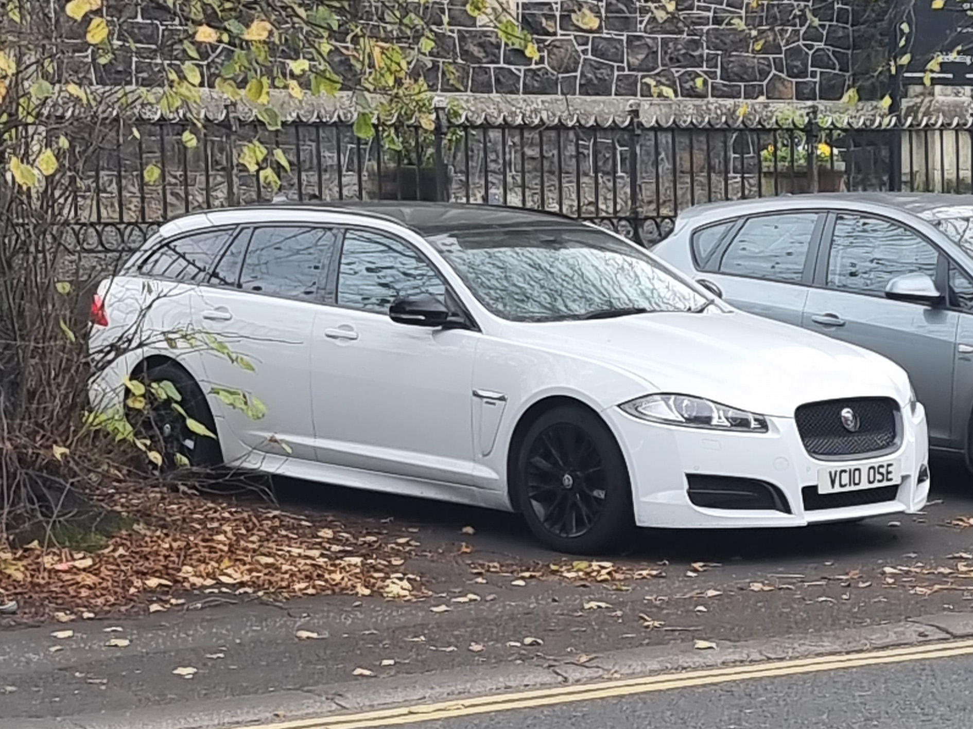 VC10OSE, Jaguar XF 1st gen Sportbrake (X250), 2012–2015