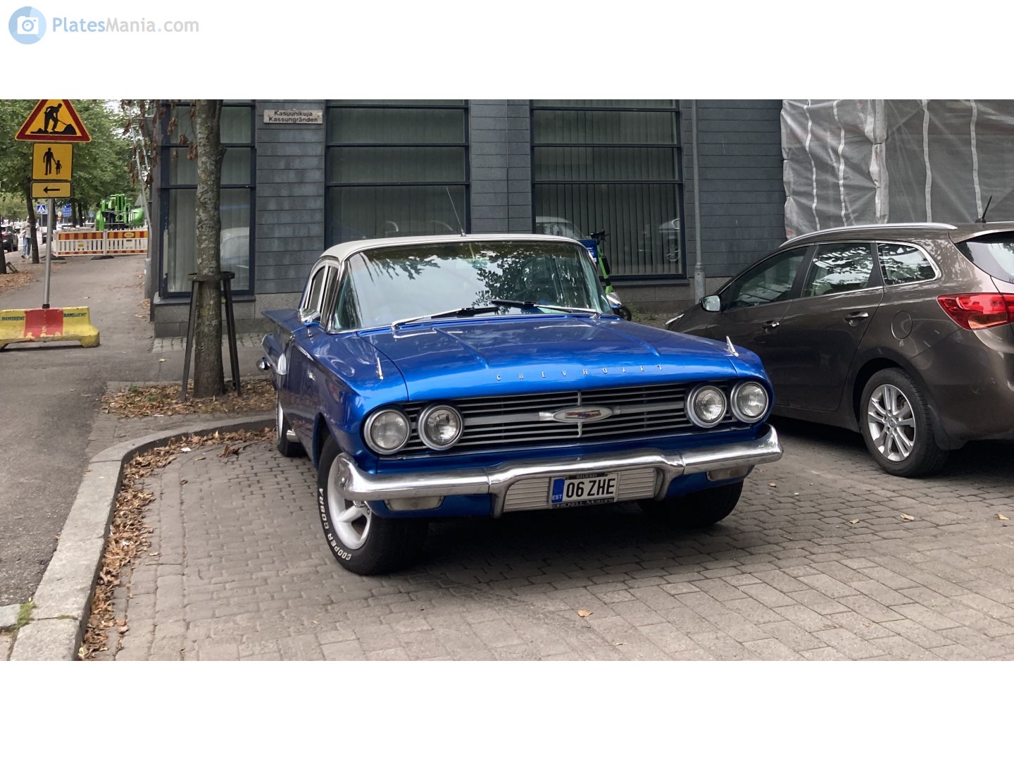 06 ZHE, Chevrolet Bel Air 4th gen 1960 4-door Sedan (1519/1619; B-body), facelift, 1959–1960